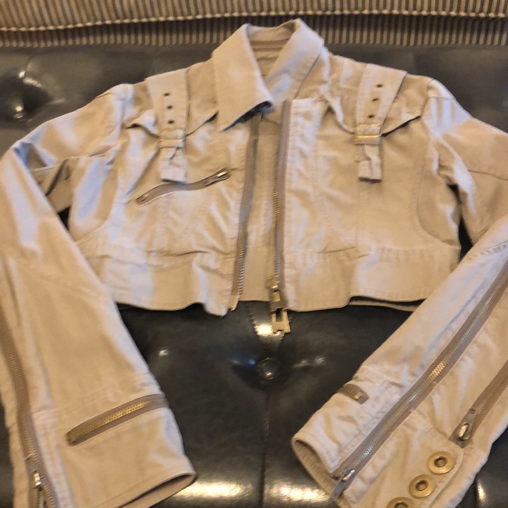 Urban unique upscale look! short jacket small - Picture 10 of 10